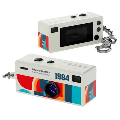 Mini Câmera Vintage 1984 – Chaveiro Retro